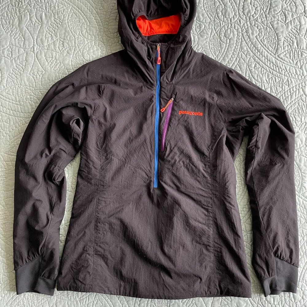 Patagonia Nano-Air Light Insulated Hoodie, women's size M